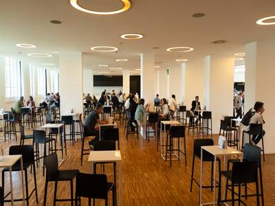 02th April 2025 <br> Inside wine